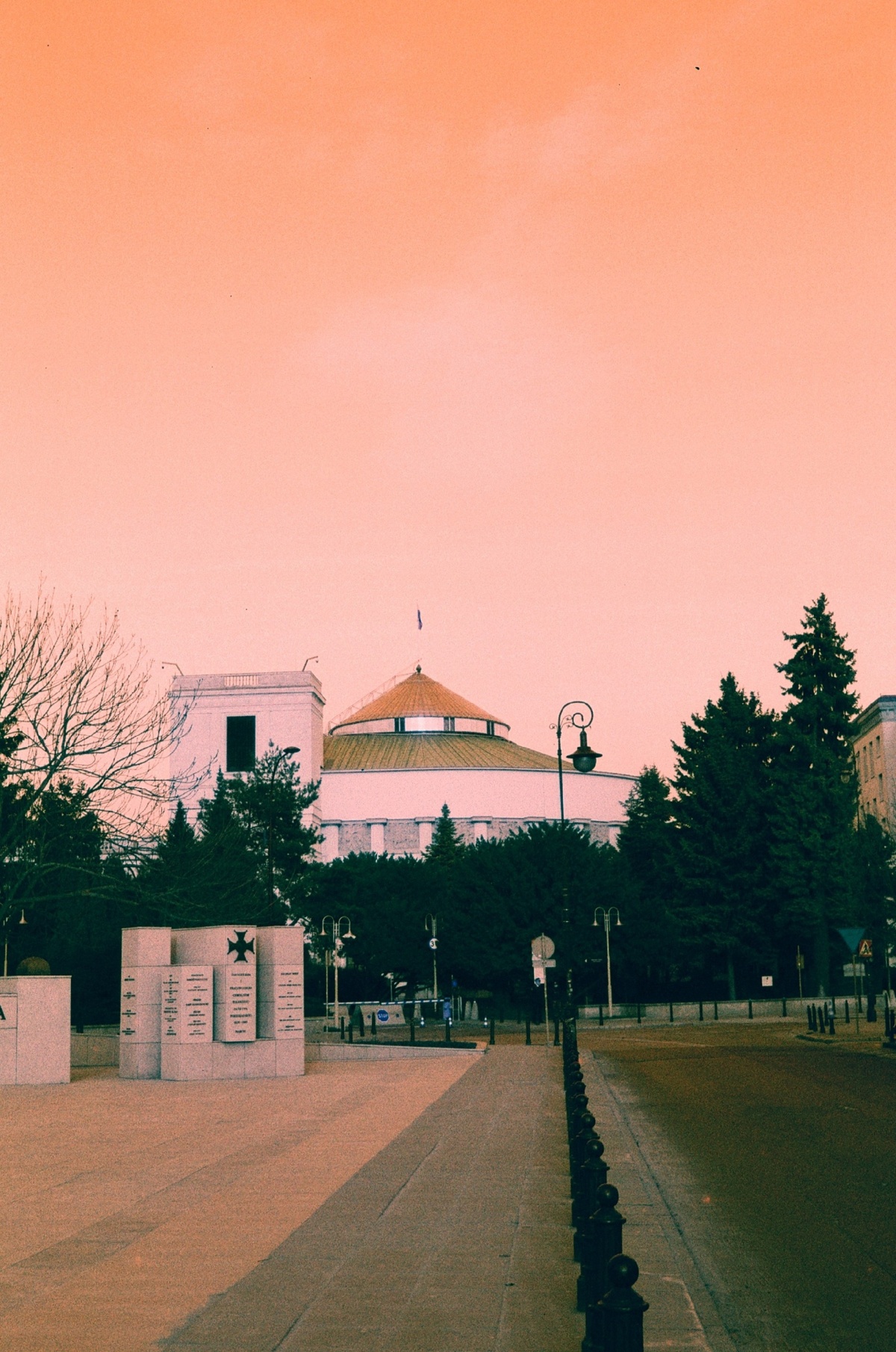 87b87f31-de44-454a-8c0b-61e6dd459471