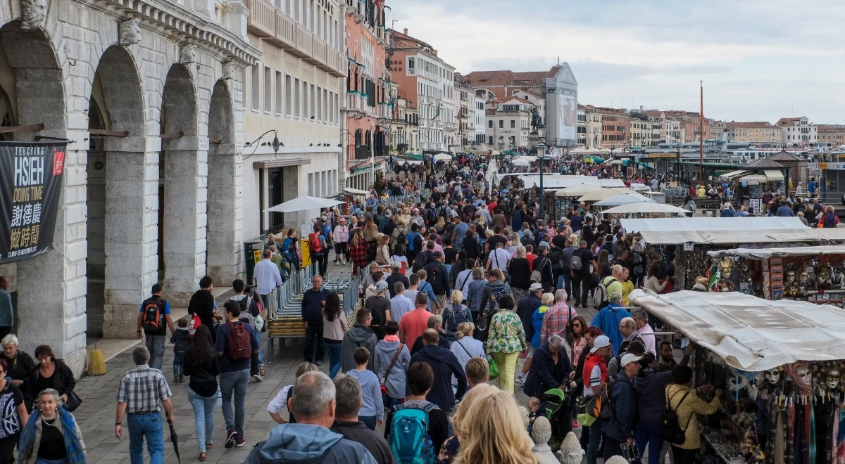"Odyseusz" może uratować życie. MSZ namawia do zgłaszania zagranicznych podróży