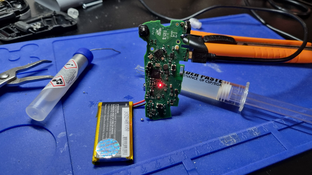 ffbf3aa5-6e06-44a5-86c1-781286336598