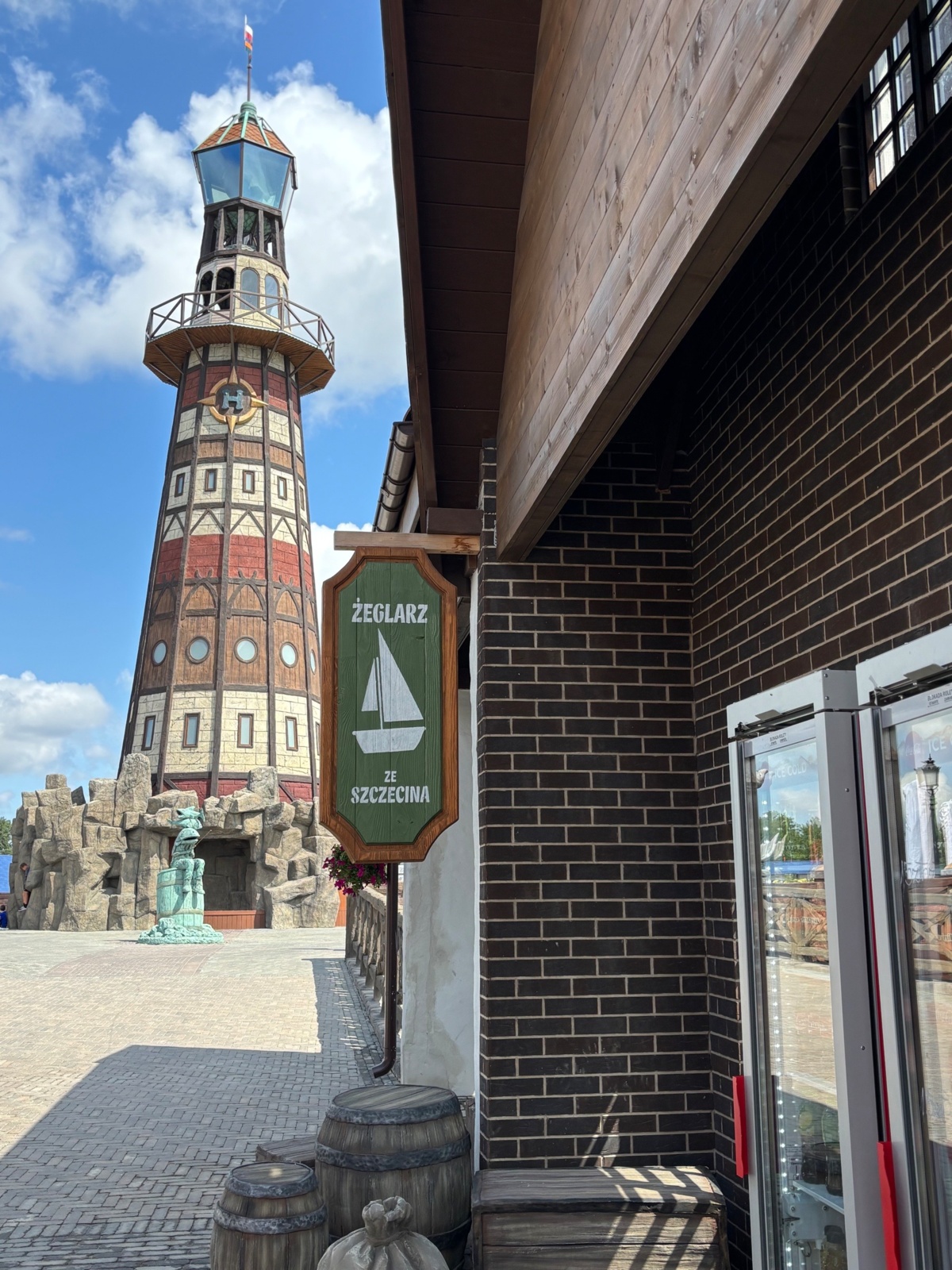 33c4f27a-89a1-4dce-8223-14162356f08a