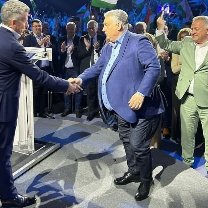 f9559638-4d1e-41d2-9370-a7bc30189e82