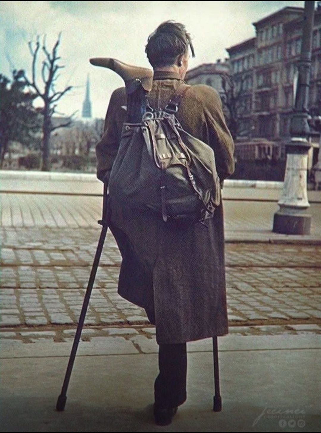 5bf34455-d478-4d4c-899e-3d99138e2534