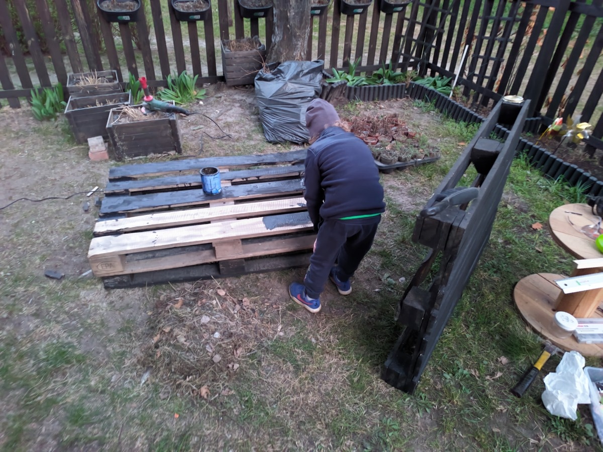 f5e2e1f8-7068-419b-8062-8e8e2952fdc8