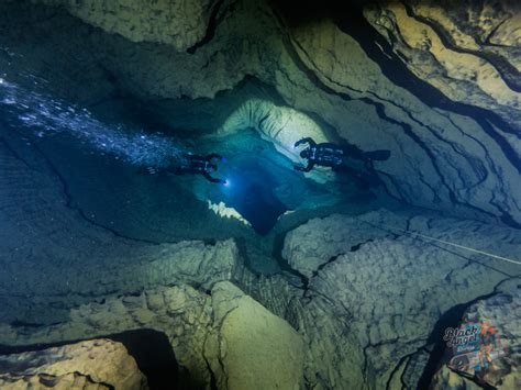 Zaginiony nurek przeżył pięć dni pod wodą