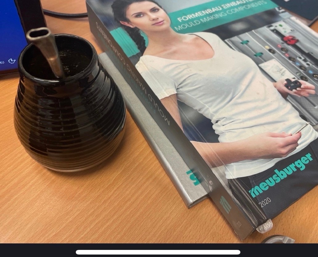 ea00ff0a-e308-4be1-a74b-6596c1f29b50