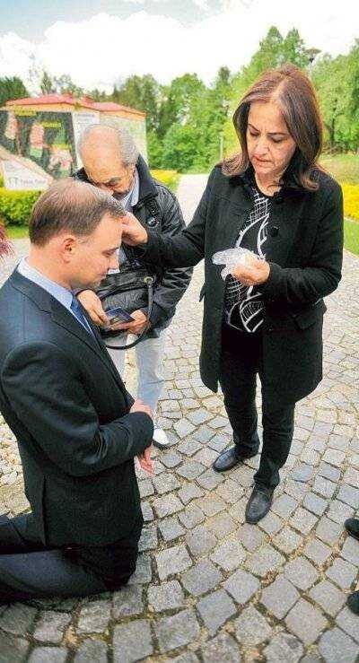 8aa95664-3805-40b9-8dfb-51377da58a36