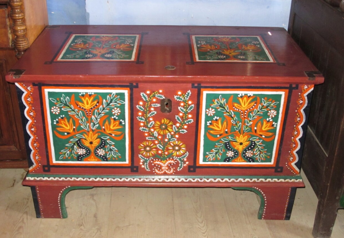 Skrzynia wianna – skarb tradycji i sztuki ludowej