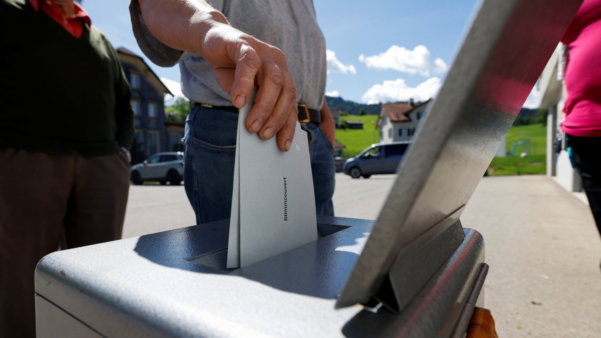 Wyniki exit poll referendum w Szwajcarii ws. limitu liczby ludności