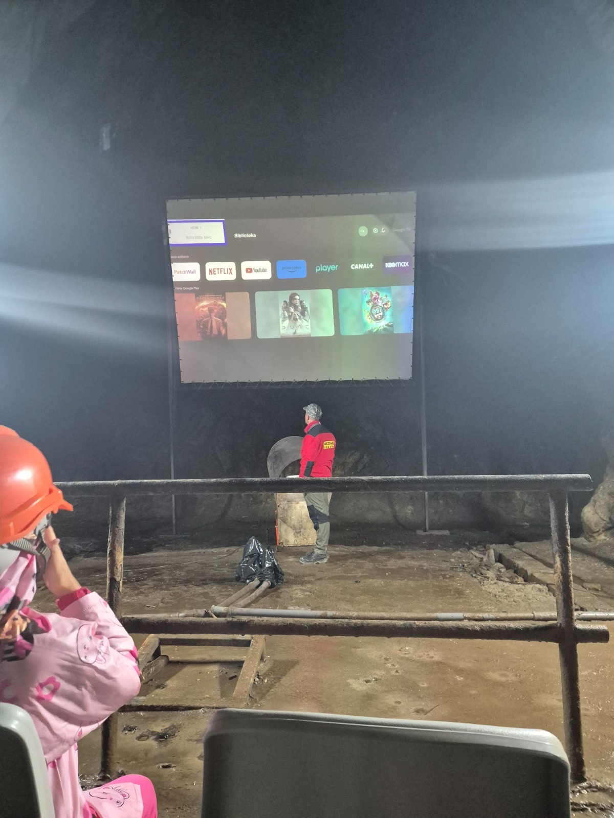 001049bd-e944-4f47-9938-bd668369d542