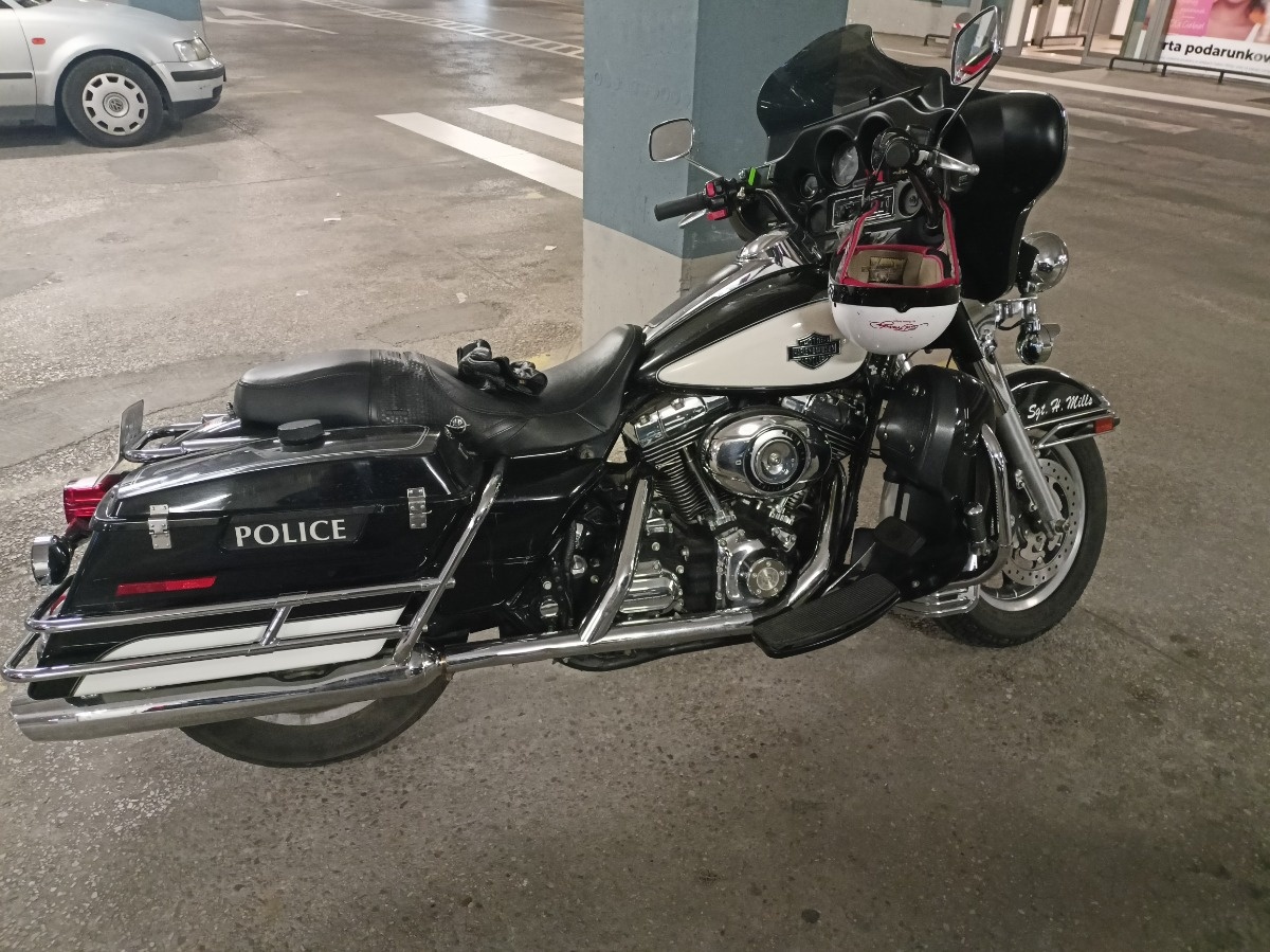 6b3fcbb4-c306-433b-9120-a8677c115b0a