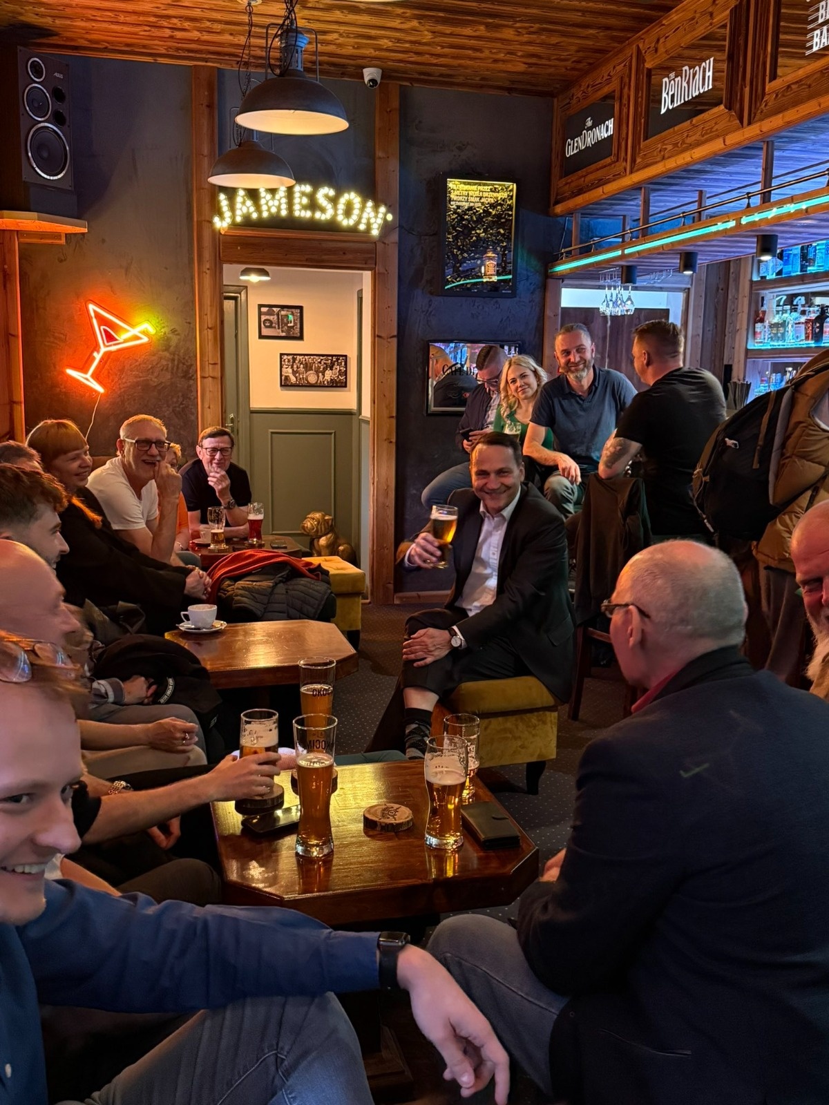 aeb2b27a-3555-406d-bf06-cf2b29e37175