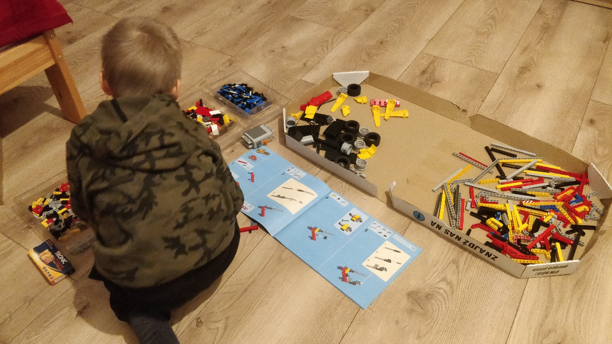 153e42f3-3aec-4a7e-aaef-26c4bf897353