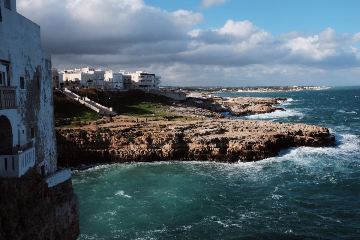 b23dab3d-b883-42c1-a54c-7c1def1509da