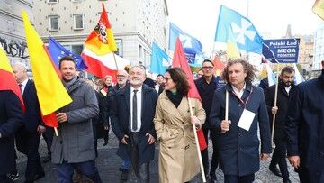 Warszawa. Protest samorządowców przeciwko zmianom podatkowym w Polskim Ładzie