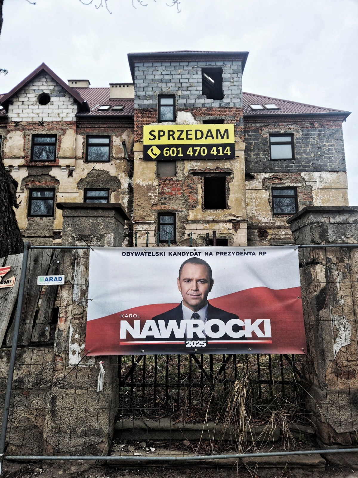 6b01cb6a-9de6-415d-b1f9-b8d87395e645