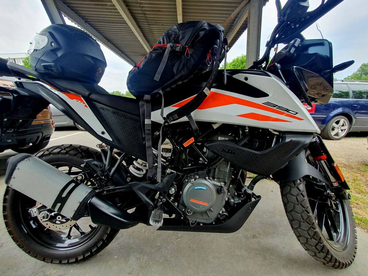 65f6ebba-76f6-42b3-a6ce-9ecd394a05ed