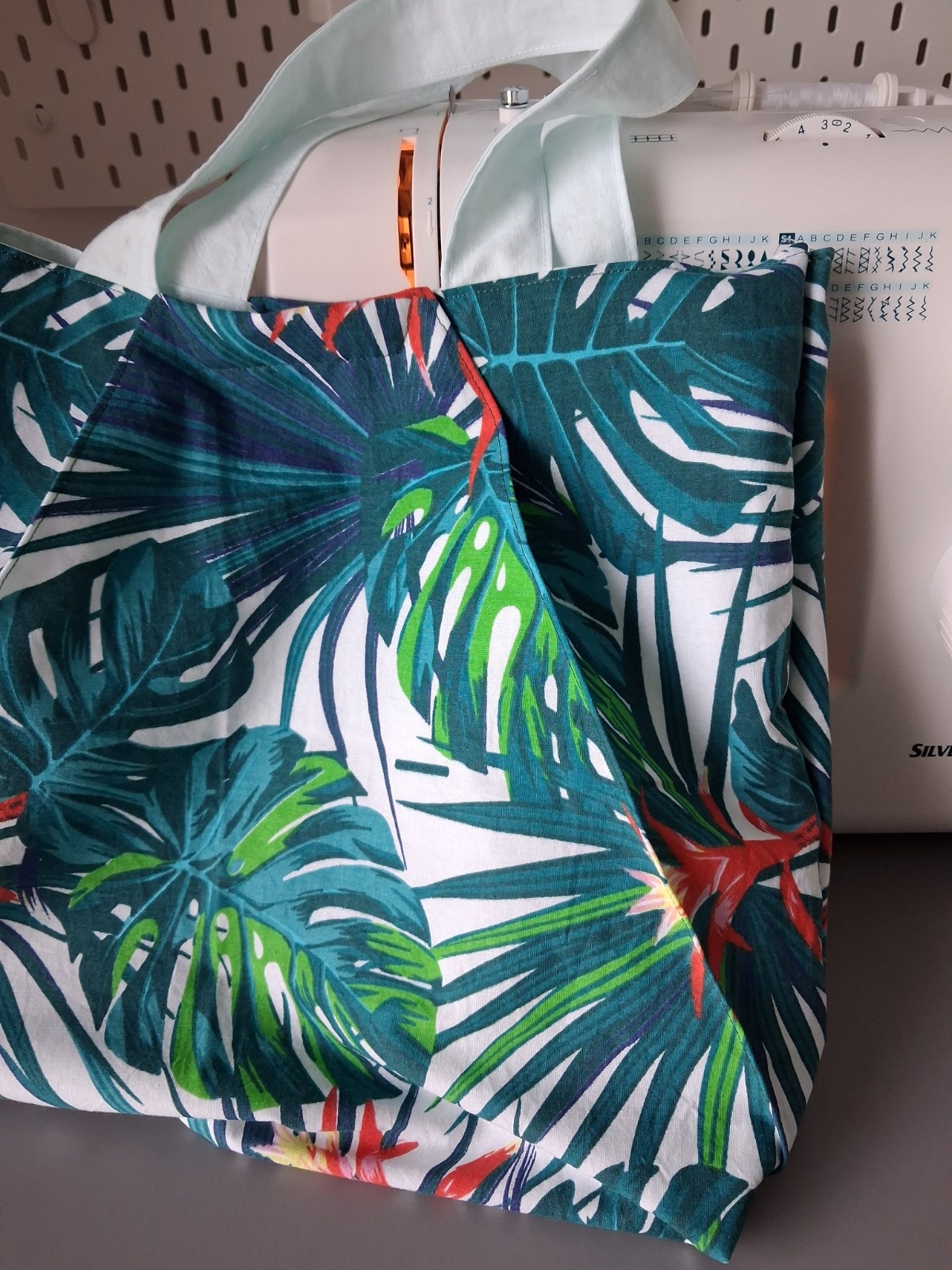 7c32e16c-a3e2-426f-b279-d397d33cebbe