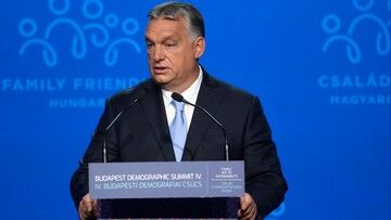 Chcieli nas ograniczyć, byśmy nie budowali kościołów tylko meczety - Orban o Europie Zachodniej