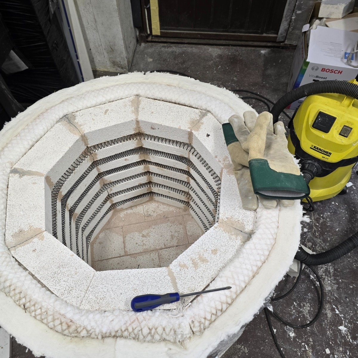 3d850b49-a917-4493-b813-0d8bca9e3353