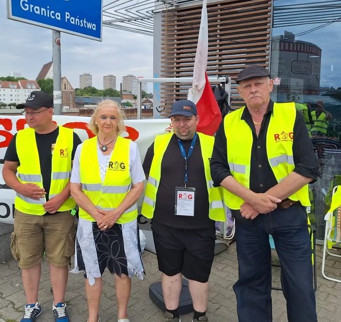 6d682493-65d8-4443-9c18-462e765646ff