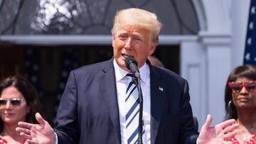 Trump pozywa Facebooka, Twittera i Google'a. Chodzi o cenzurowanie konserwatystów
