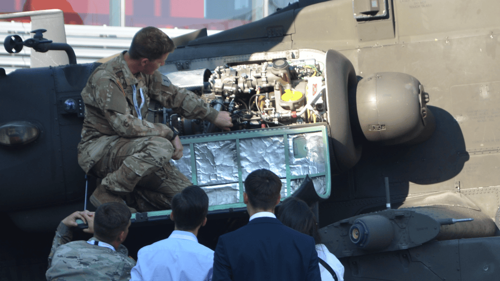 Zamówienie na silniki do polskich Apache