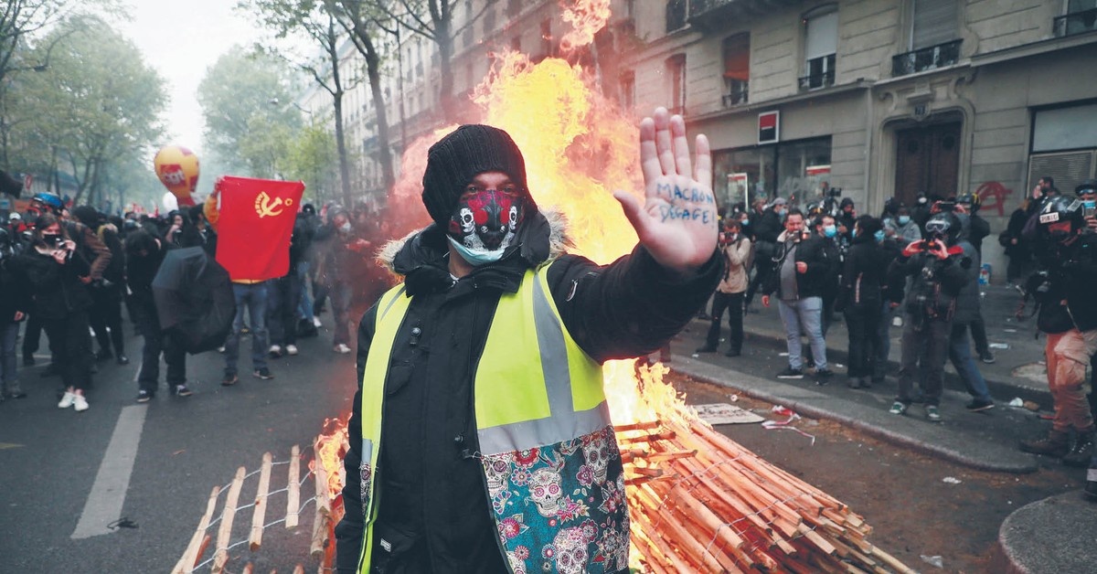 Macron pod presją. Na 10 września zapowiedziano dzień masowych blokad i sabotaży
