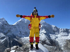 Dokonać niemożliwego: Na Everest w słusznej sprawie