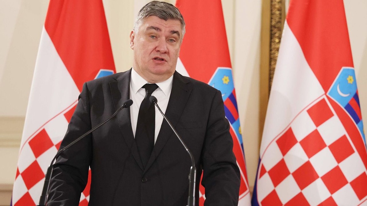 Prezydent Chorwacji odwołał regionalny szczyt po tym, jak prezydent Serbii Aleksandar Vuczić oskarżył Zagrzeb o ingerencję w wybory