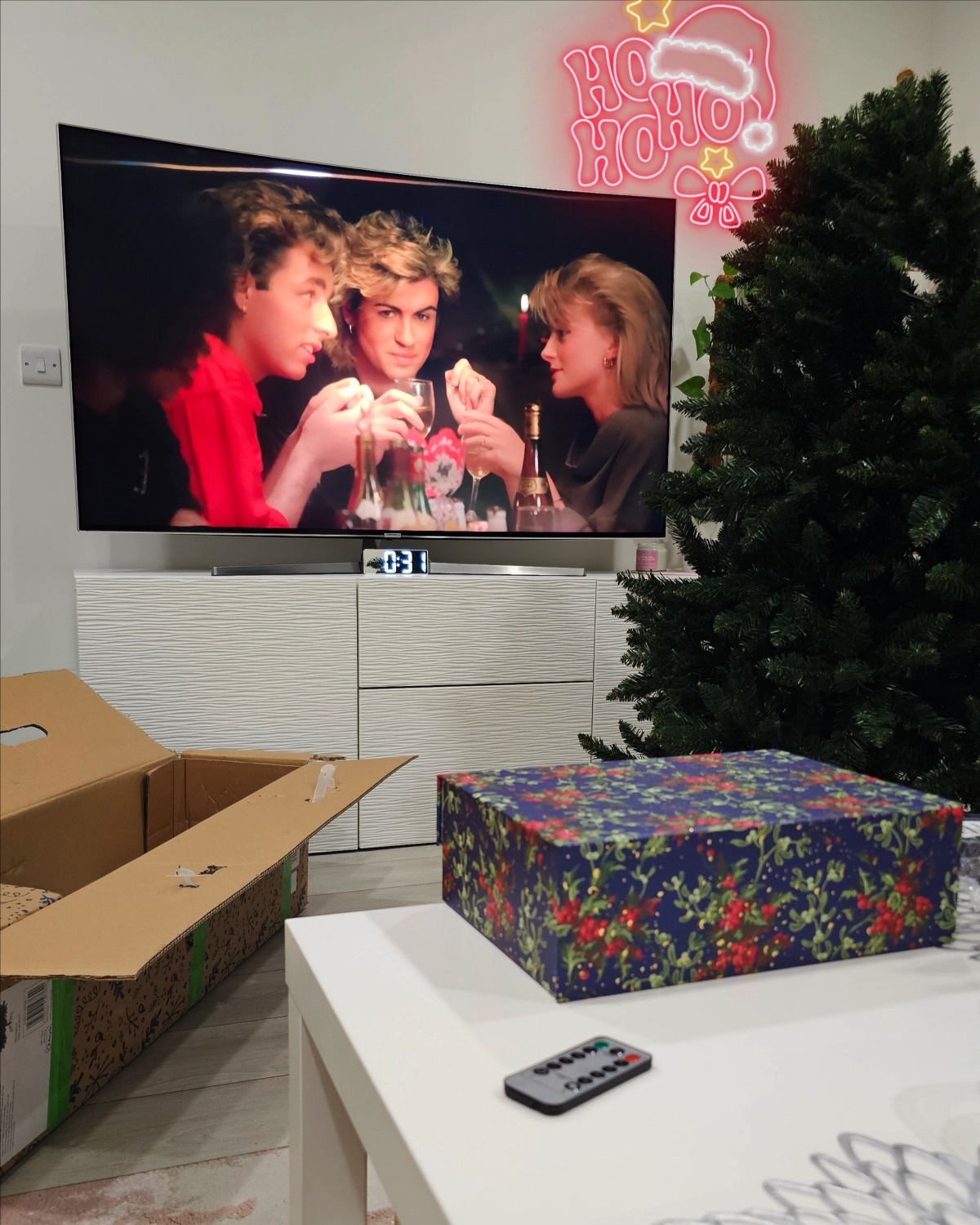 13957742-09ef-429d-928e-eaa270ef2750