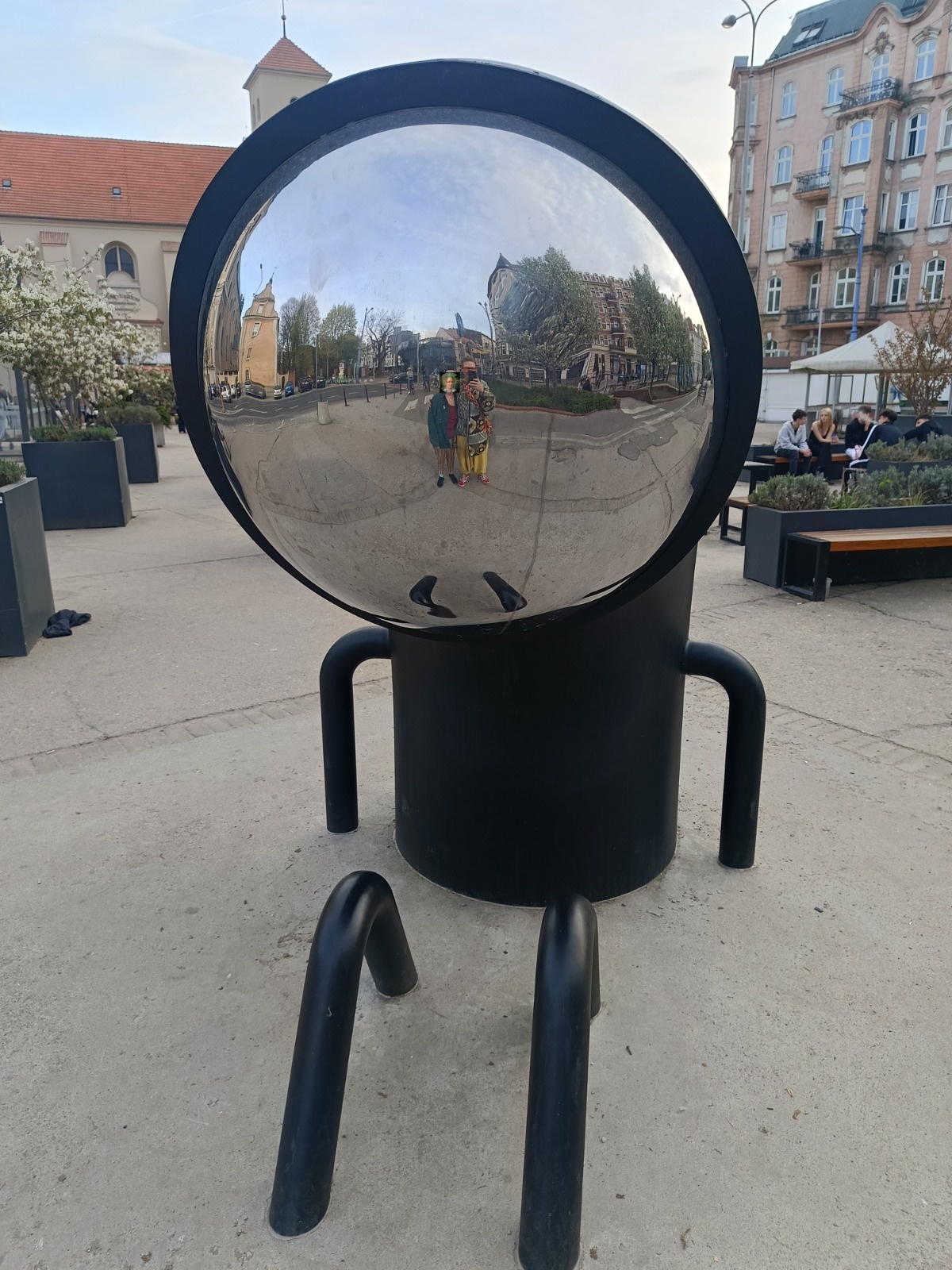 b2147159-5c4c-437c-87d2-7da09a2ef338