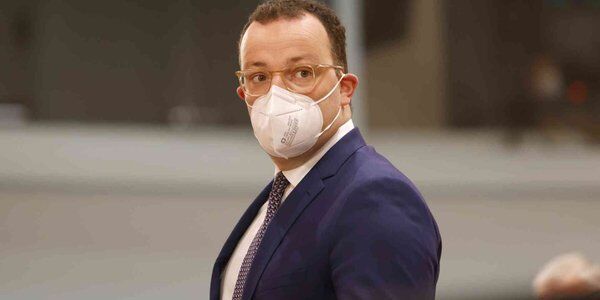 Nowy wariant wirusa. Z RPA do Niemiec będą mogli latać tylko Niemcy