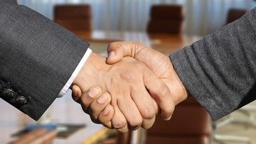Lobbing informatyczny w UE. Giganci wydają rocznie niemal 100 mln euro