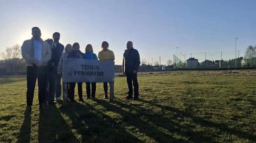 Mają działki, mogą stracić prawo do ich zabudowy. Oskarżenia o kłamstwa i "konflikt interesów"