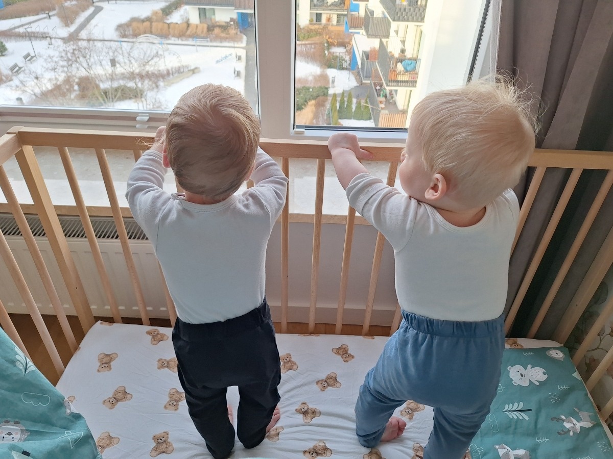 bd23a8d6-42d0-4292-b80f-b537f552b838