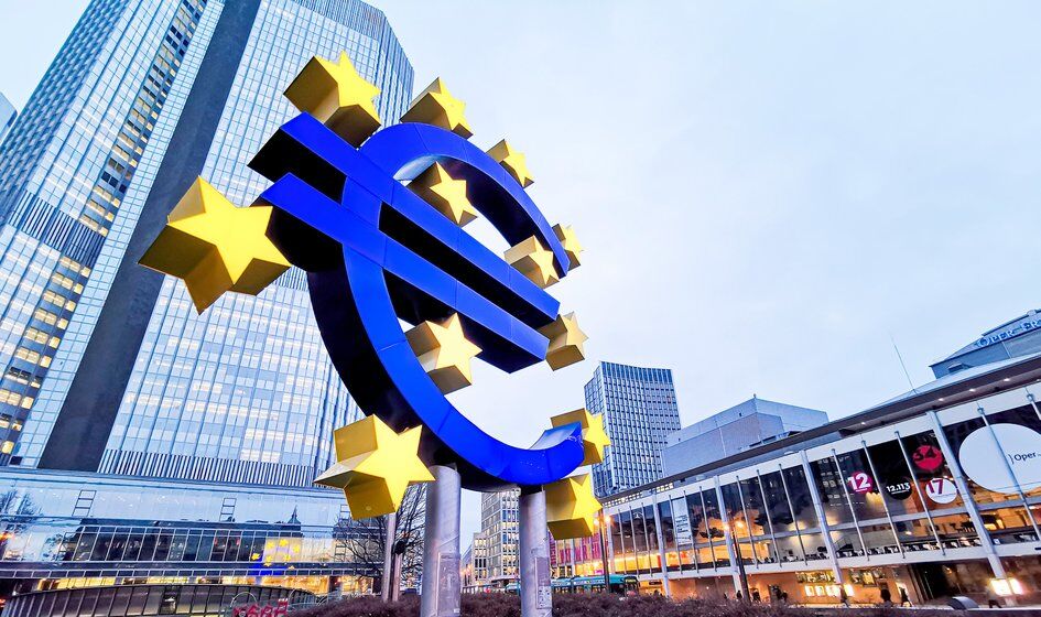 EBC nie zmienia stóp, ale przyhamuje skup obligacji