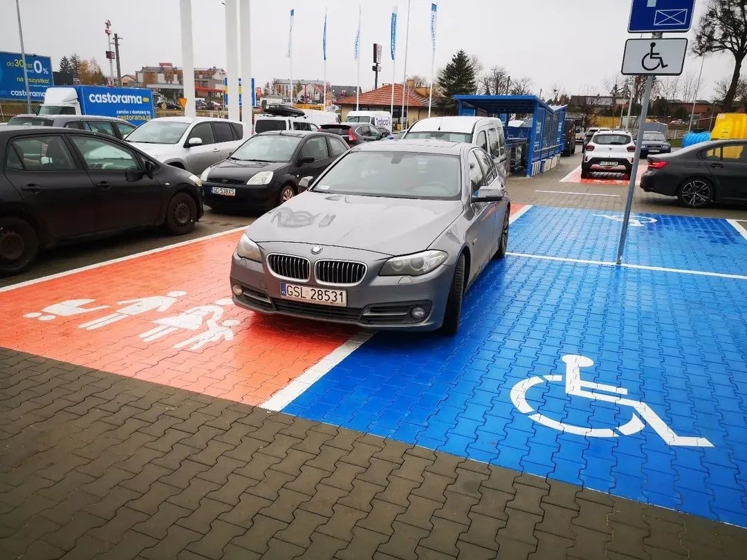 fe7d54fd-2689-426a-9a9e-d3df71b8742d