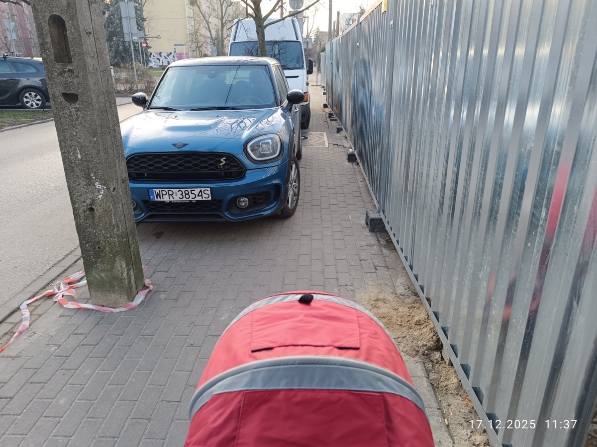 d15f2bb8-b048-49da-9dcf-a68062f9fa79