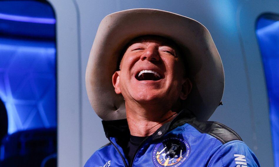 Bezos dziękuje pracownikom i klientom Amazona po locie w kosmos. "To wy za to zapłaciliście"