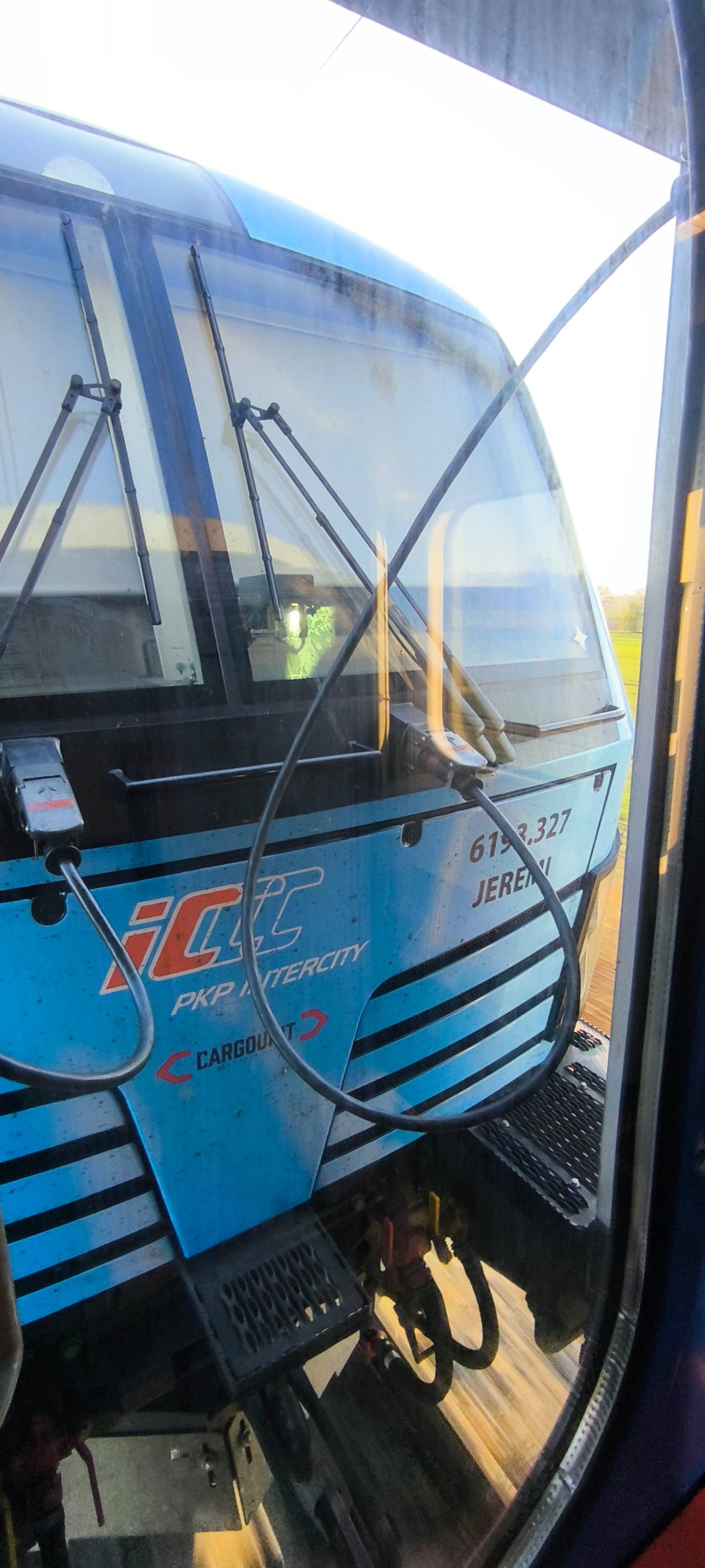 82235d33-e109-4935-bd68-0208dd2c50ba