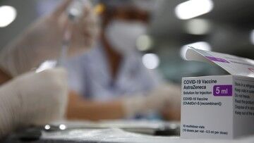 Zaostrzenie restrykcji we Francji. "Prawie milion rejestracji na szczepienia"