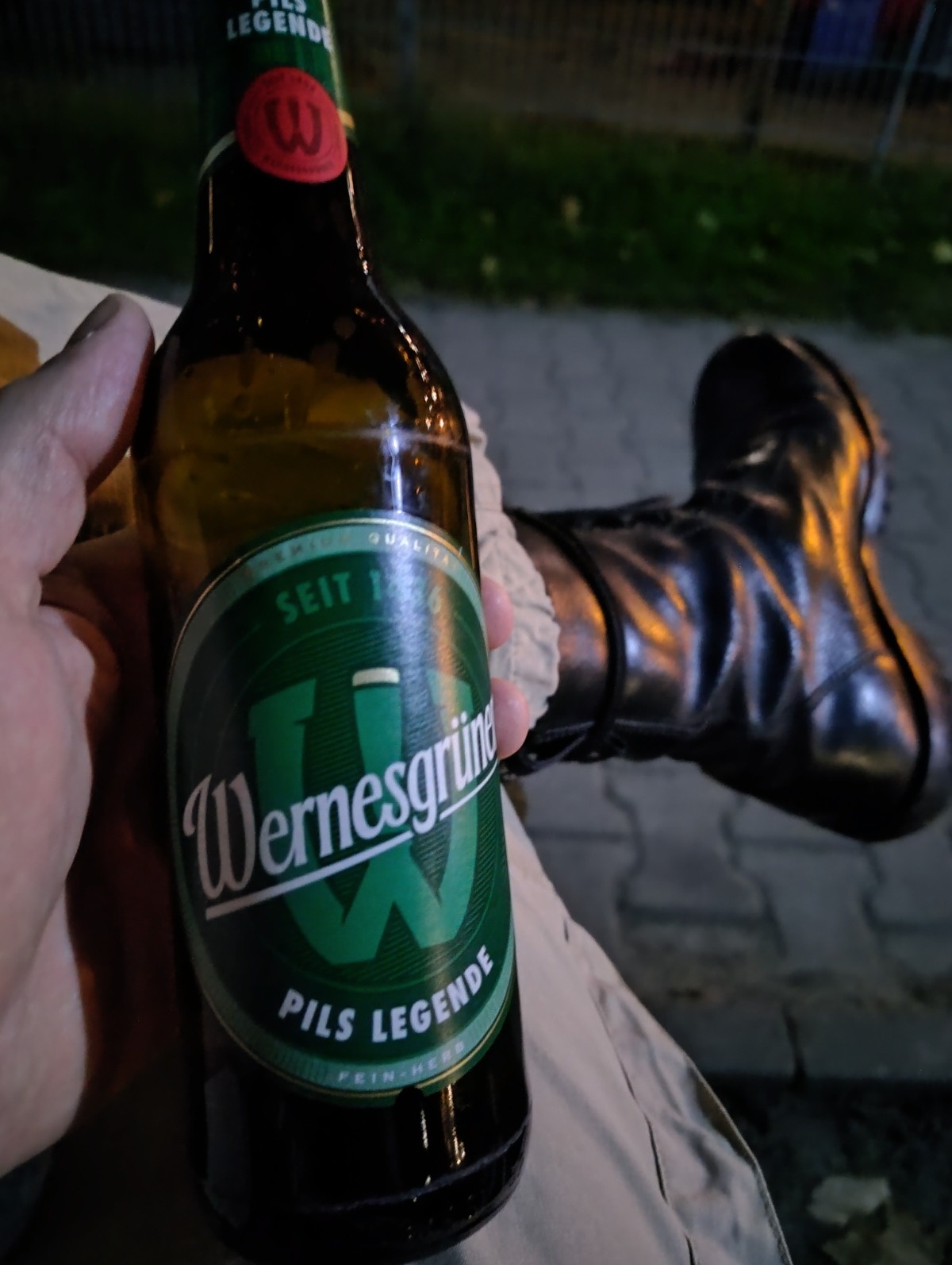 f6d70e95-6b69-4305-af94-105fe169732f