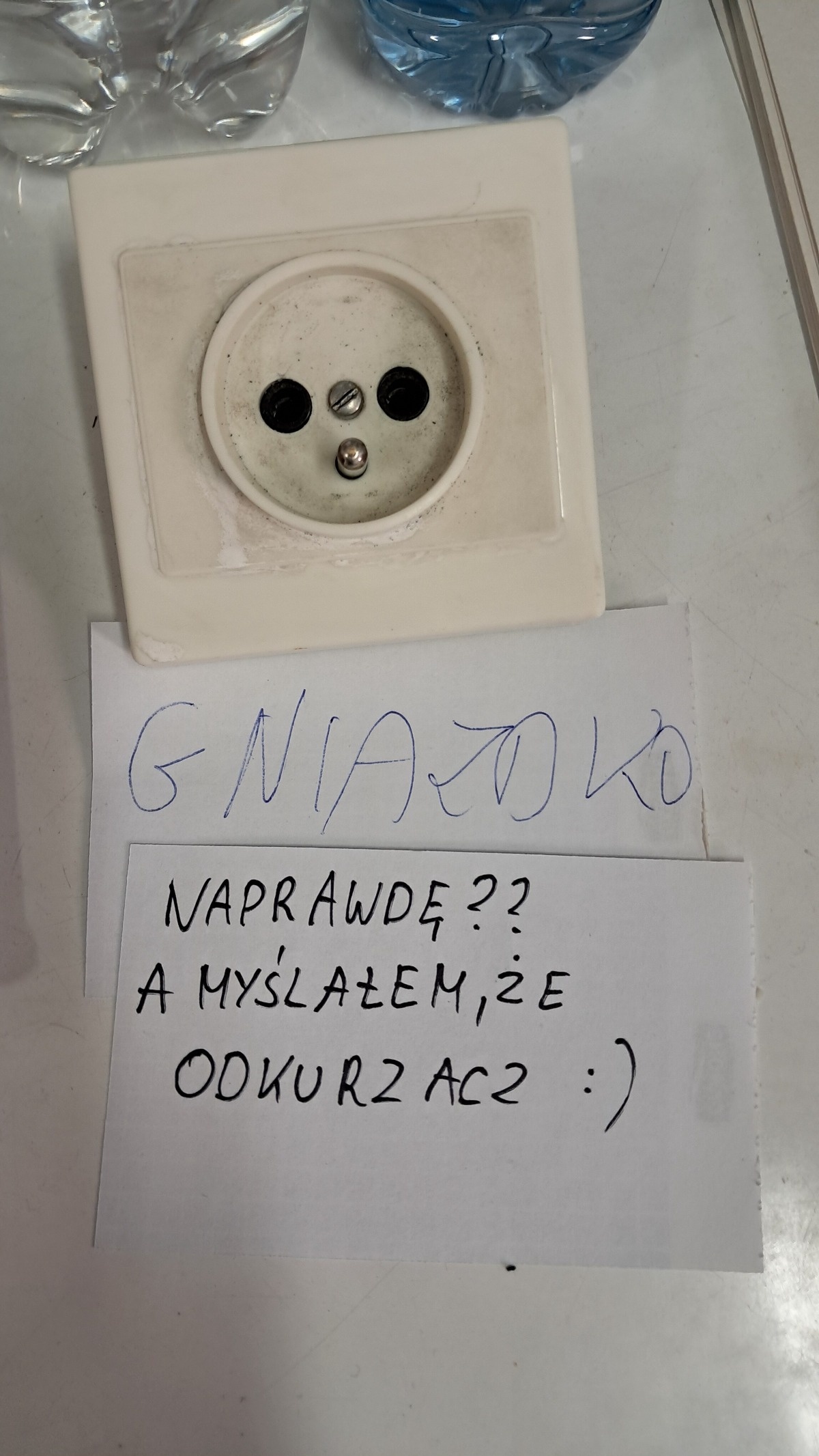 312edb9c-99b3-46e1-bcfe-ed09e8f8956c