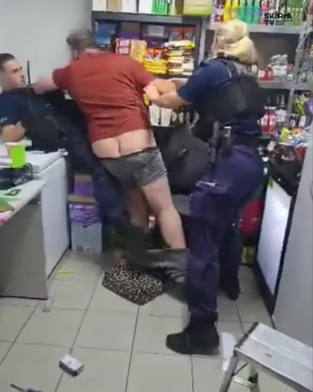 interwencja policji w Żabce