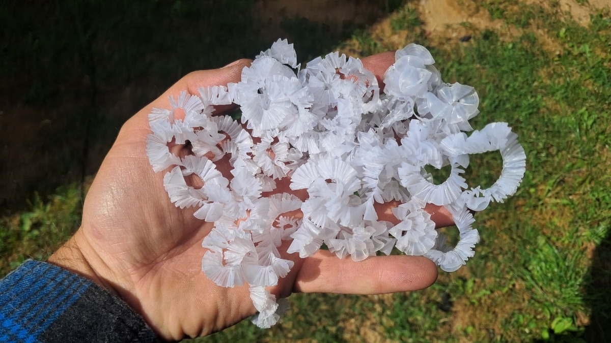 f40aedc5-afc1-4f49-b90f-cf7eec851d85