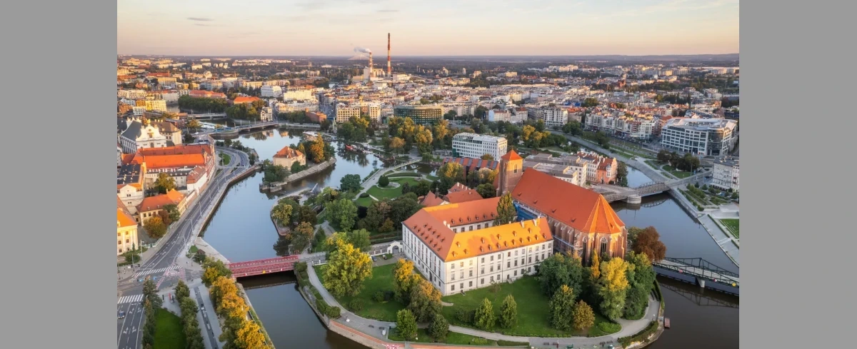 Toyota utworzy gigantyczne centrum informatyczne we Wrocławiu. Posłuży 2 mlcentrumin kierowców
