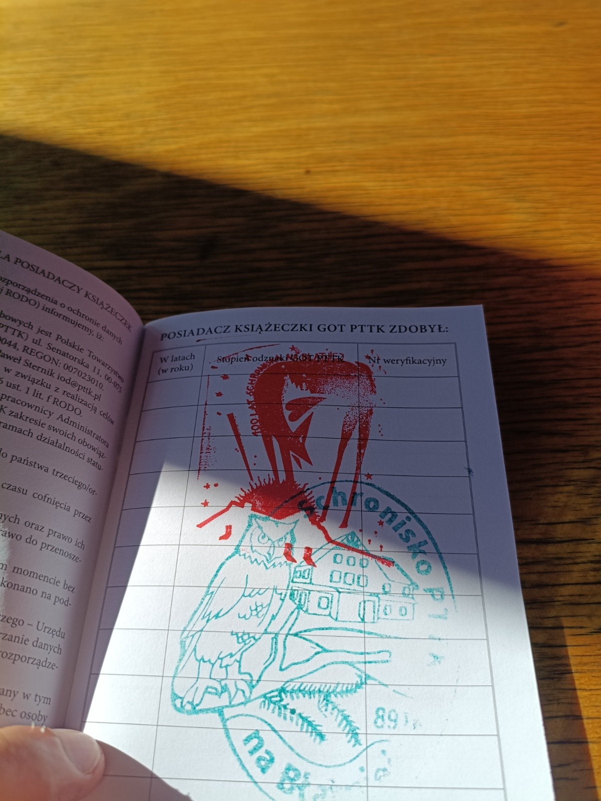 10f9b8b8-a539-4ec8-b3ad-2372f25b8c81