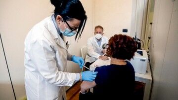 Obowiązkowe zaświadczenia o szczepieniu przeciw COVID-19 w Szwecji