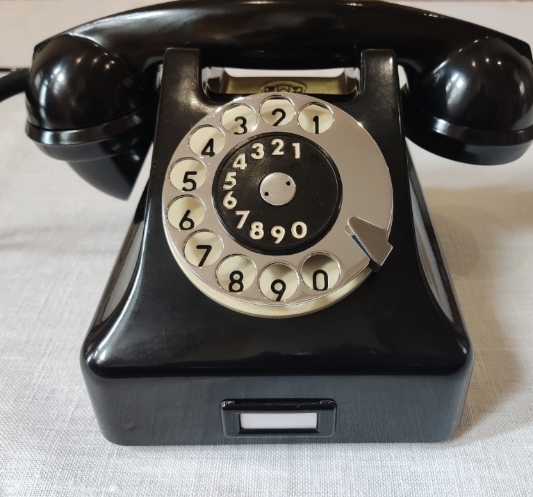 74c2ab66-9977-4b35-809b-bd720216876d