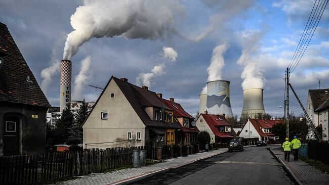 "Naszemu szpitalowi brakuje 10 mln zł, to 4 dni płacenia kar za Turów". Związkowiec z kopalni o niezaradności rządu